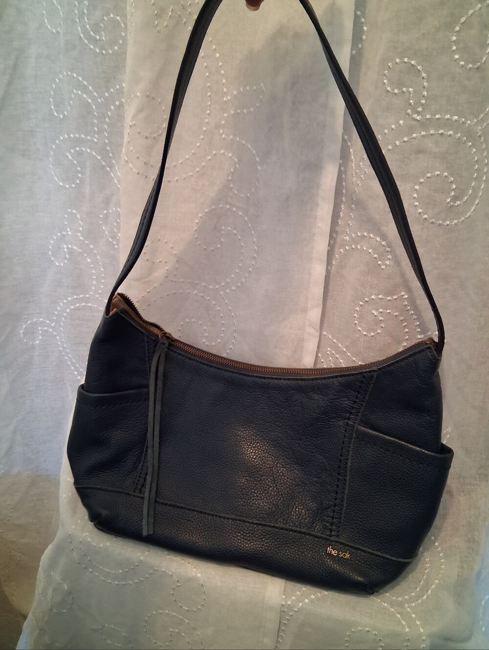 the sak Kendra Navy Pebbled  Leather Shoulder Bag NWOT